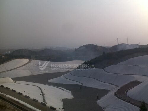 최신 회사 사례 쓰레기 매립지 프로젝트입니다.