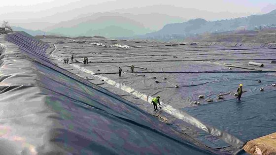 고밀도 폴리에틸렌 HDPE 매끄러운 지오 엠브란 화학 저항의 궁극적인 해결책