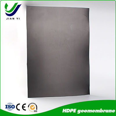 매끄러운 HDPE 지오멤브레인: 중요한 차단 시스템을 위한 설계된 불투수성