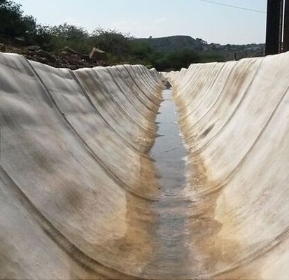 강화 된 복합 재료 프로젝트에 대한 긴 서비스 수명을 가진 고강성 침식 저항 시멘트 담요